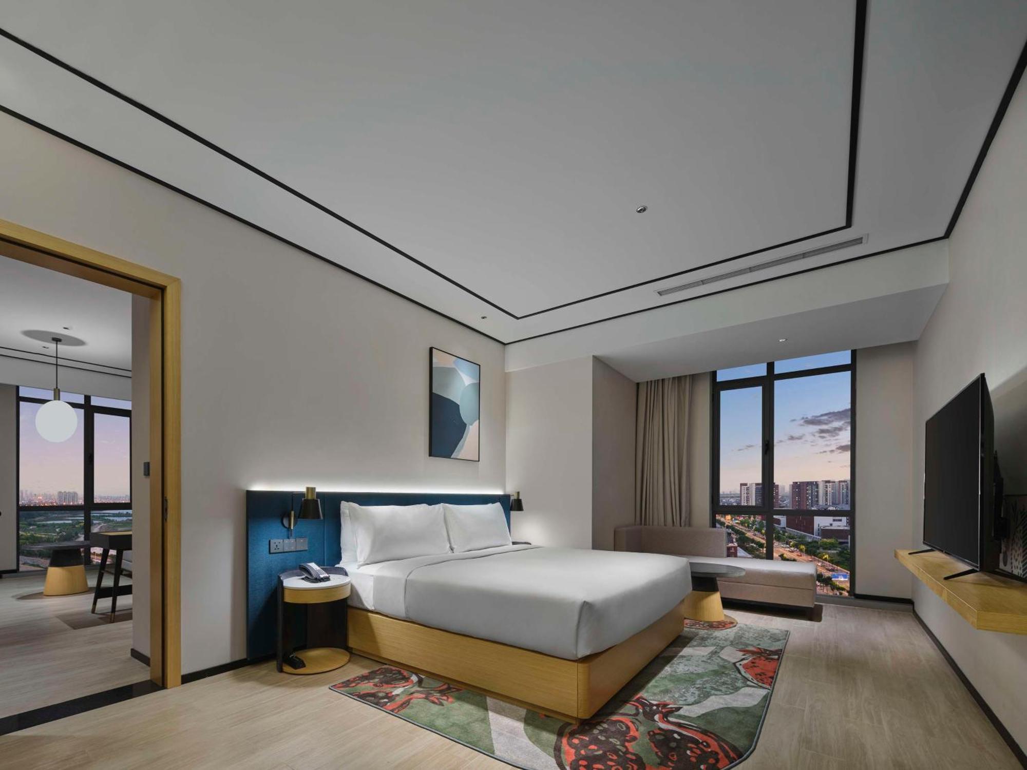 Hilton Garden Inn Tianjin Huayuan Экстерьер фото