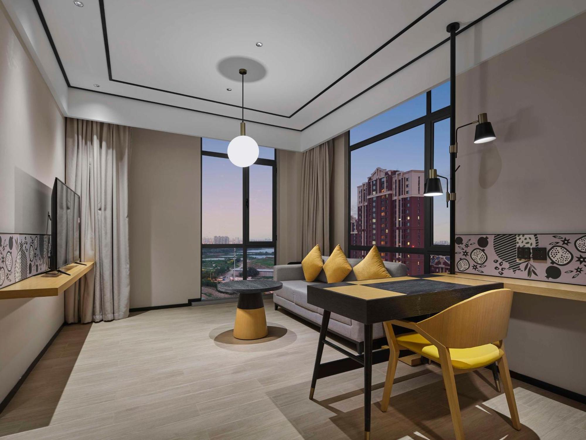 Hilton Garden Inn Tianjin Huayuan Экстерьер фото